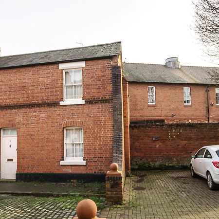 Chester Stays - Best Value Apartment With Free Parking In The Heart Of Chester Kültér fotó