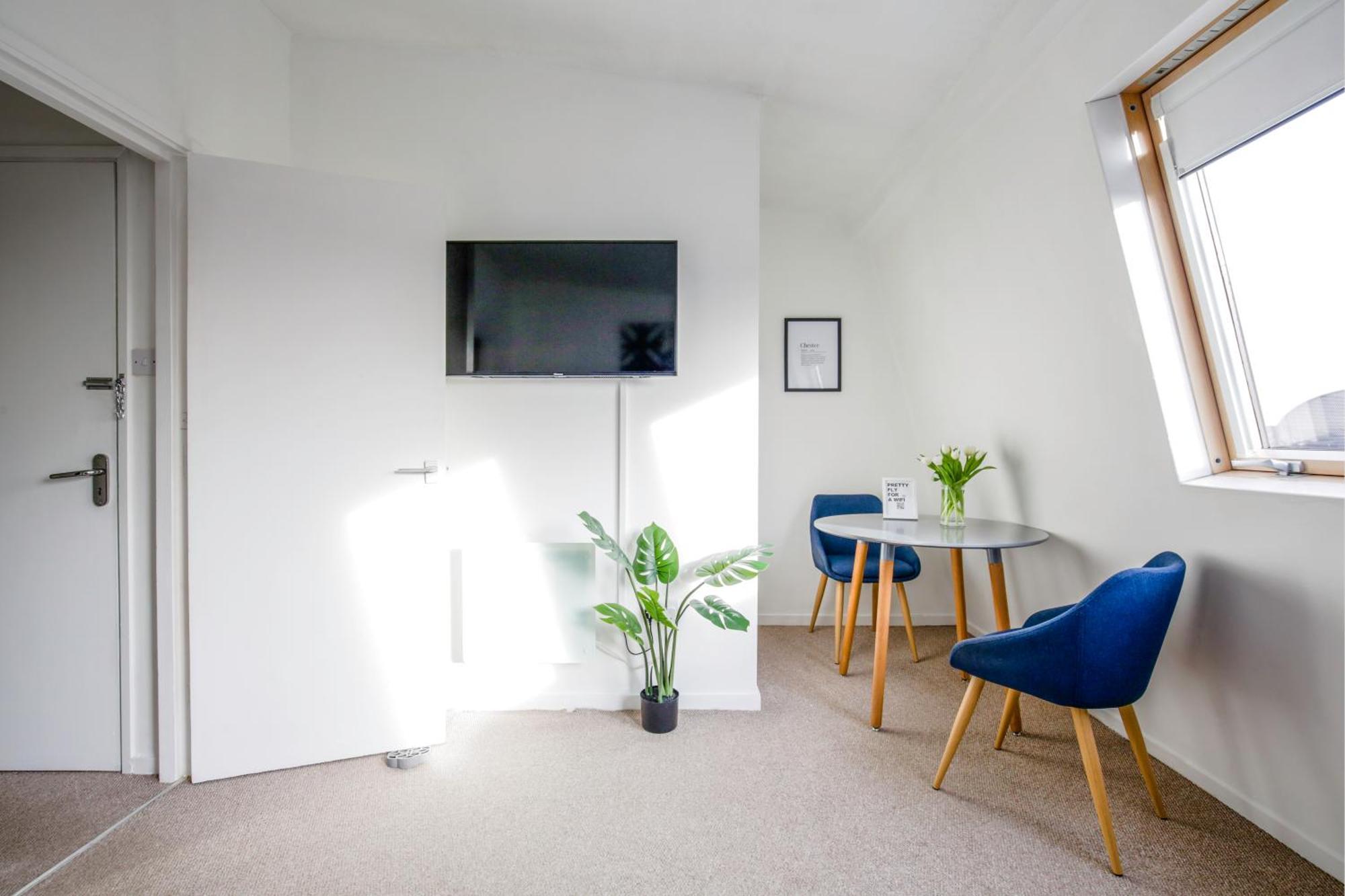 Chester Stays - Best Value Apartment With Free Parking In The Heart Of Chester Kültér fotó